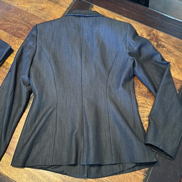 Calvin Klein women’s suit EUC 30” waist - Picture 9 of 13